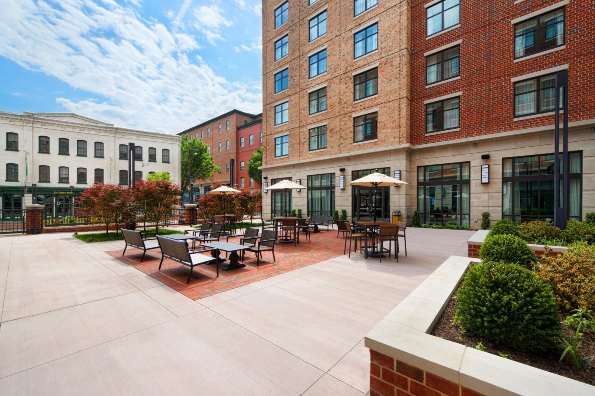 Hotel Courtyard By Marriott Richmond Downtown Exteriér fotografie